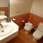 卡萨马诺洛酒店餐厅 酒店 *
